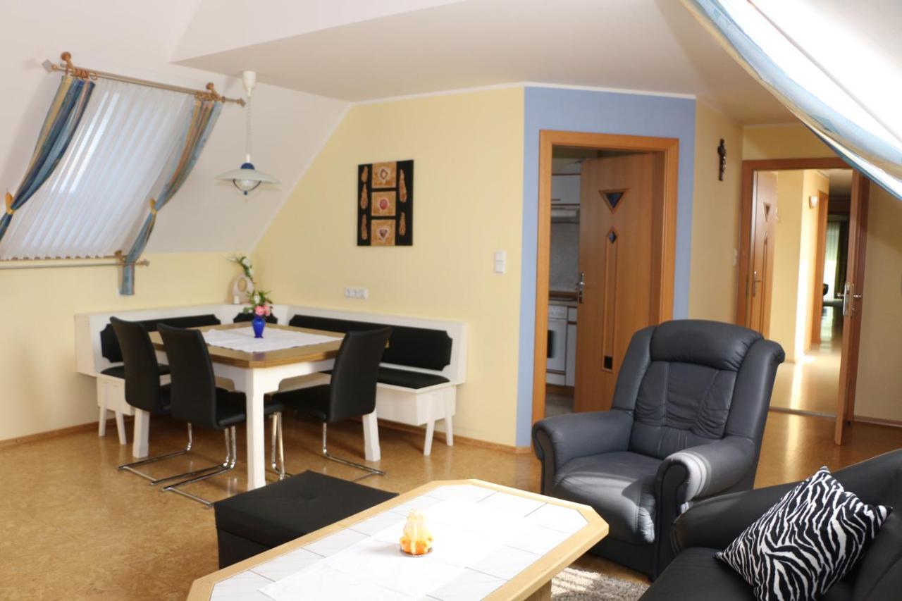 Ferienwohnung Moni Geiseldorf Exterior photo